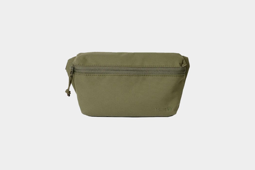 Moment Everything Sling 1L